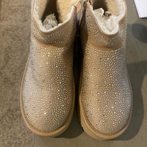 Wild Fable Tan Sparkle Winter Boots